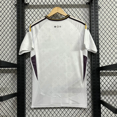 Maillot Real Madrid Concept 2025/2026