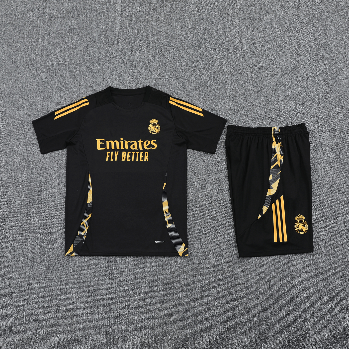 Kit Entraînement Adulte Real Madrid 24/25