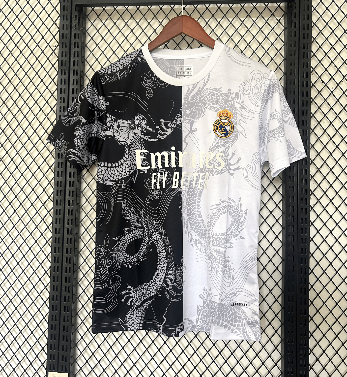 Maillot Real Madrid Concept 2024/2025
