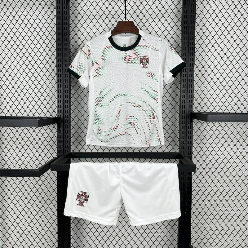 Kit Enfant Portugal Extérieur 25/26